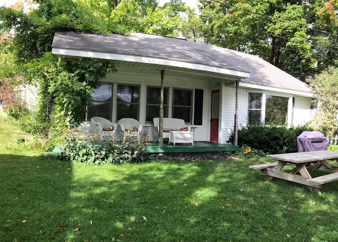 Traverse City Vacation Cottages Maple Grove on Silver Lake