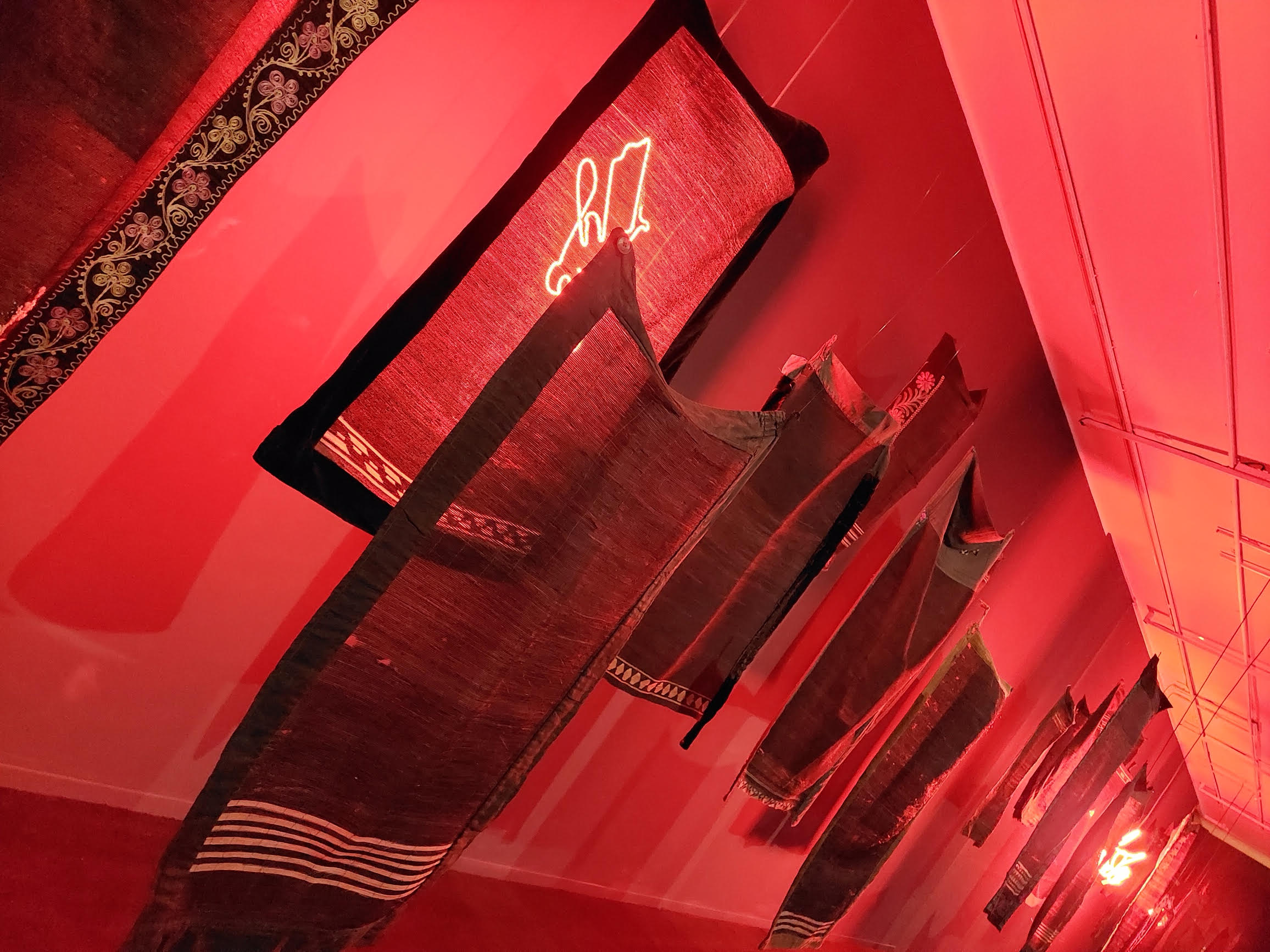 The magic of textiles Horse hair veils from Uzbekistan