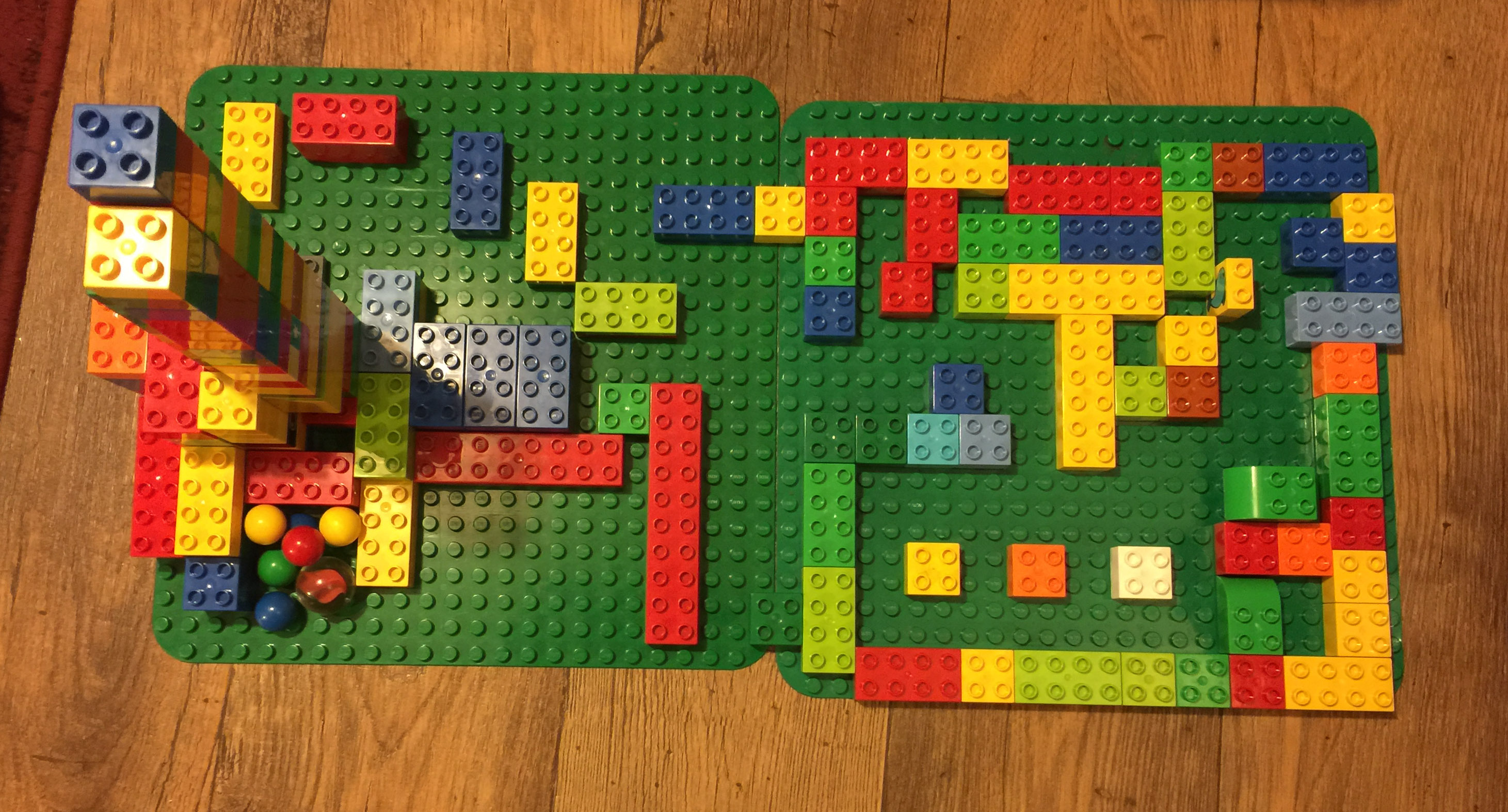 How to make a Lego marble run