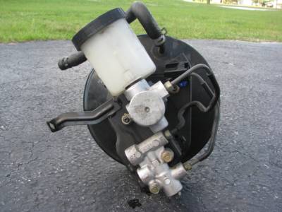 01-'05 Mazda Miata Brake Master Cylinder and Booster