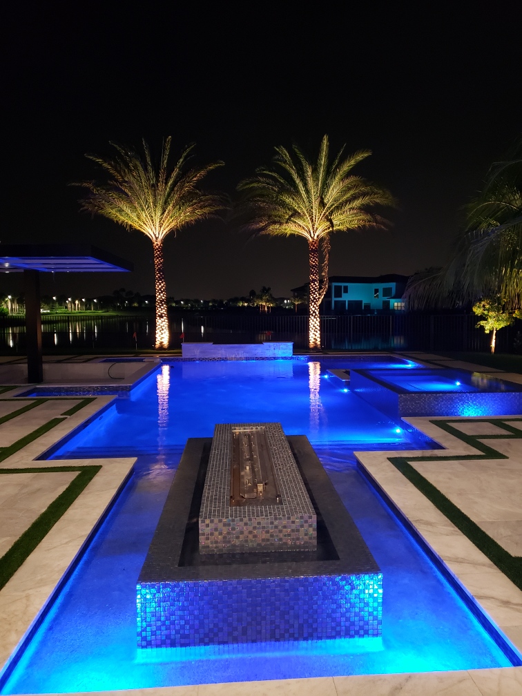 Looking for a luxury patio to match your luxury pool? We have ideas