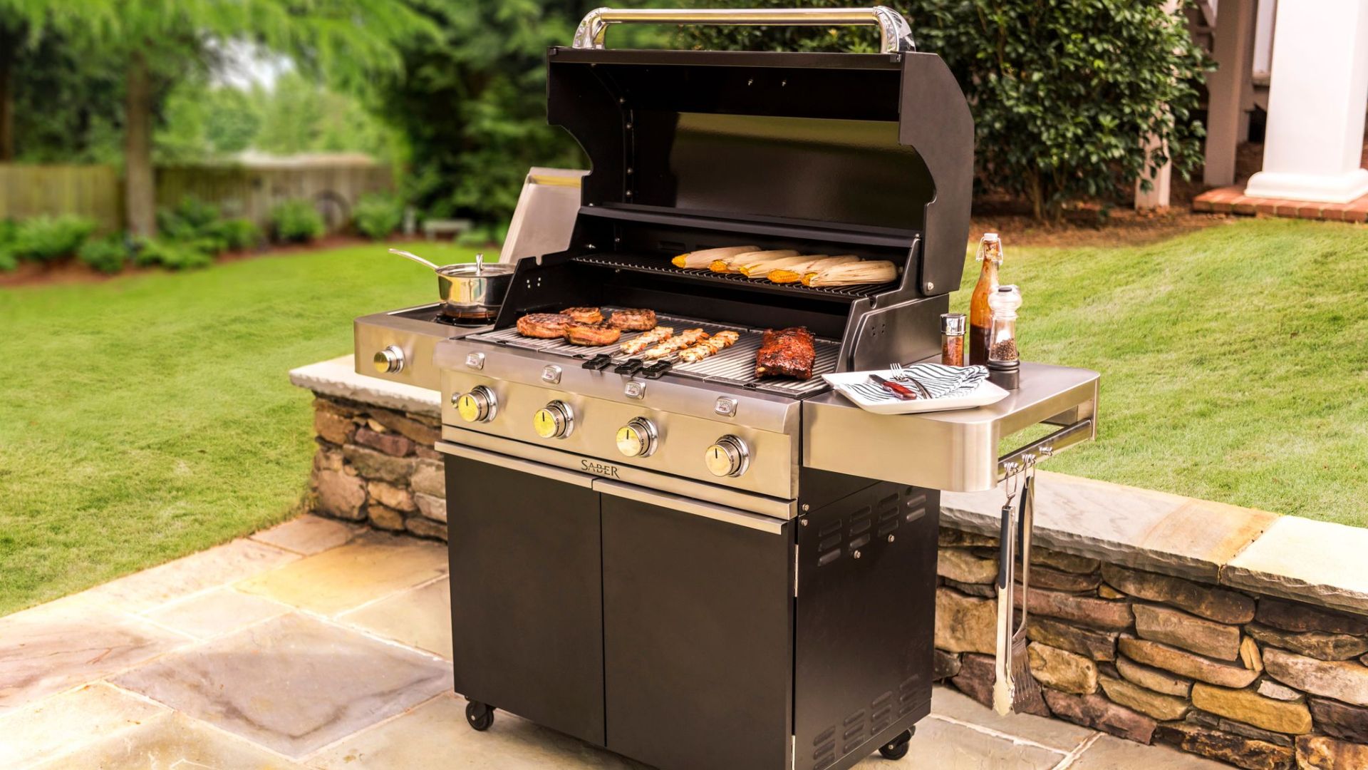 Charcoal vs. Gas Grills Pros and Cons Tredway Pools Plus