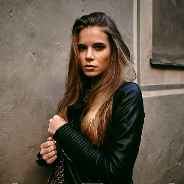 ModelforceModel Filiz unser Model of the Month beim Interview im