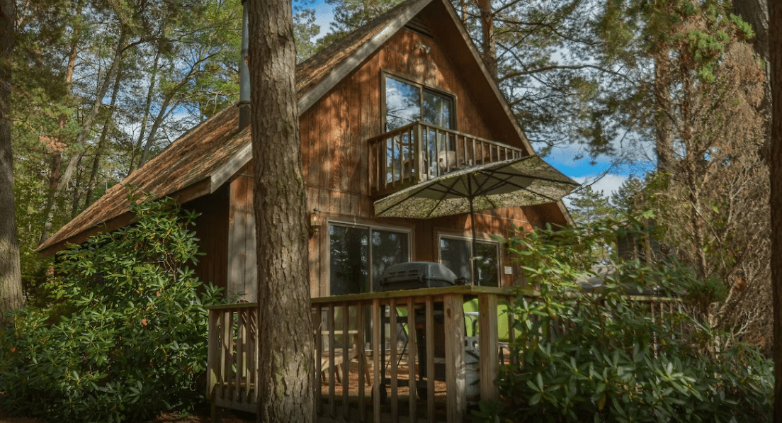 Ella's Enchanted Treehouses in Deep Creek Lake Treehouse Serenity