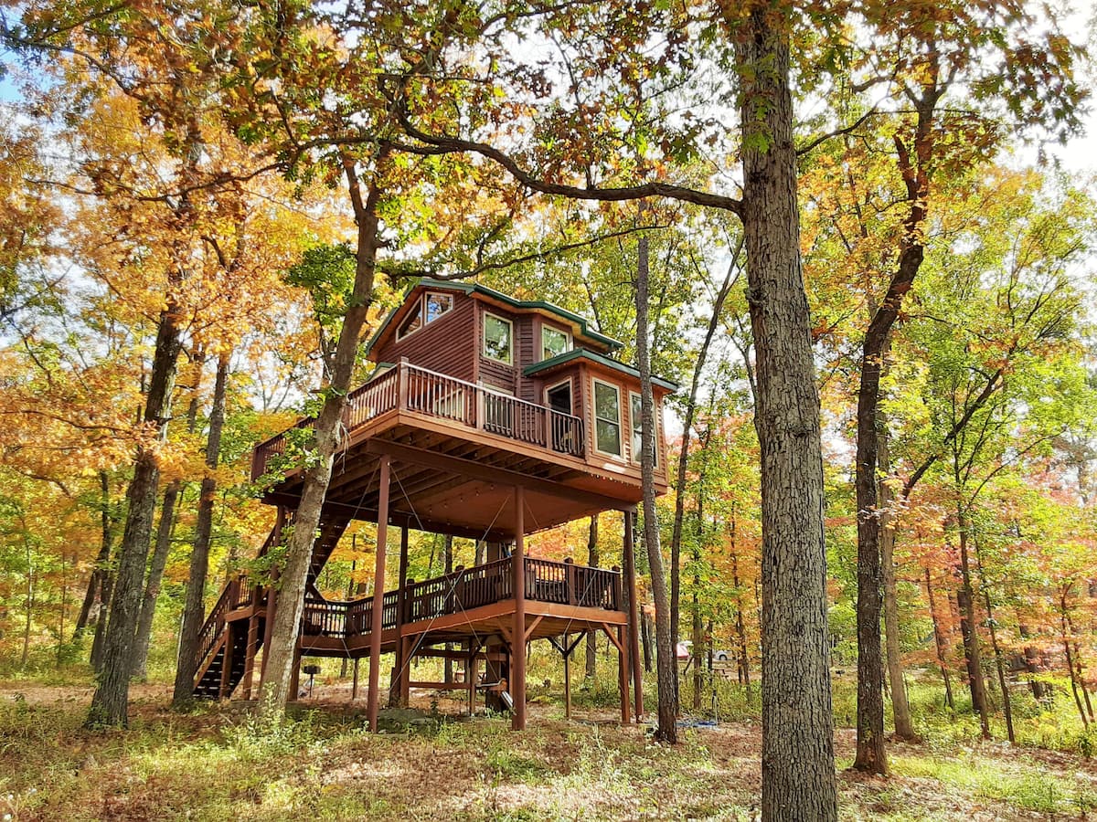 17 Best Treehouses in Missouri for a Cabin Getaway