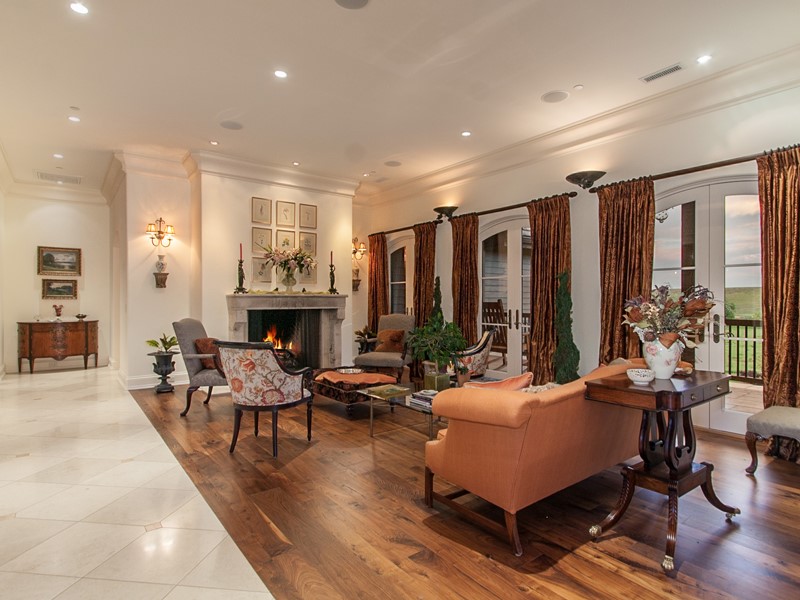 Wood vs Gas The Right Fireplace for your Home