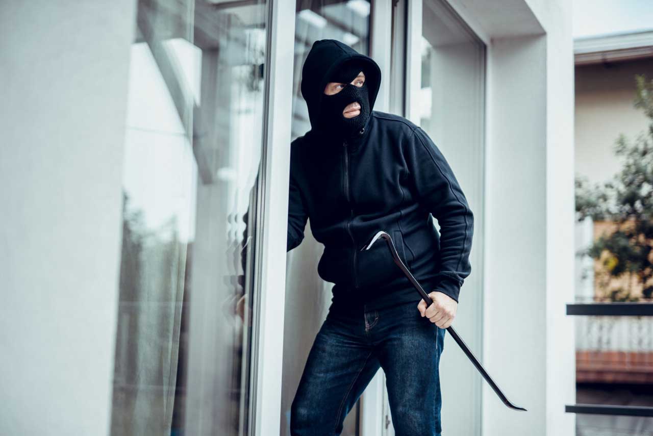 House Robbery vs House Burglary – Is There a Difference? - Trellidor