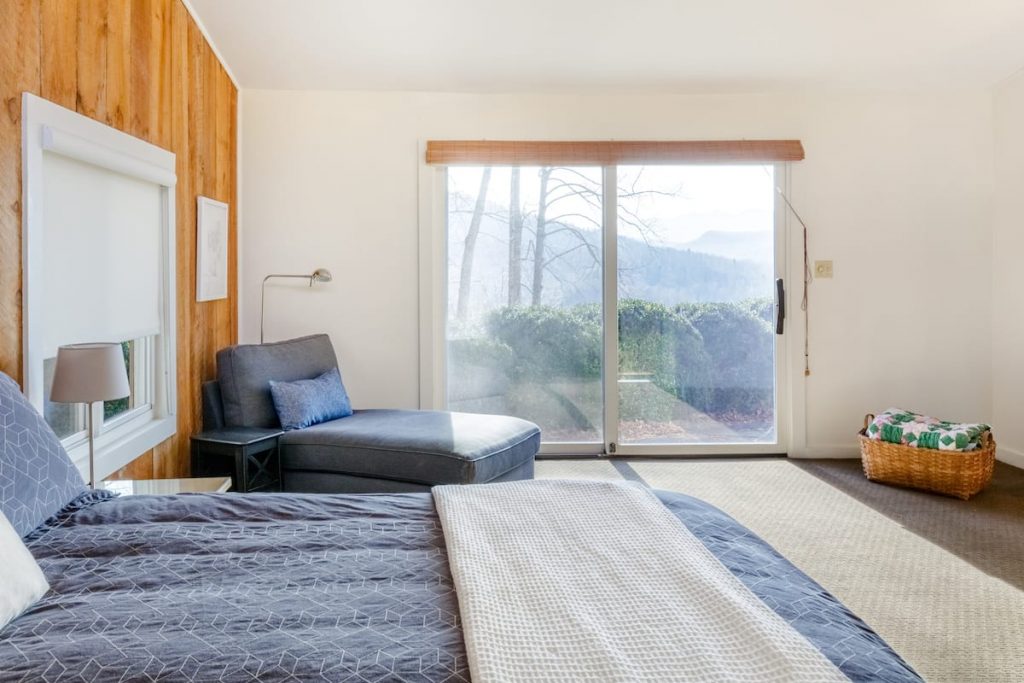 15 Amazing AirBNB Interior Design Ideas