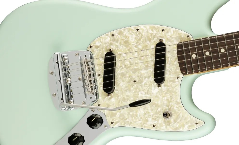 Tremolos, Vibratos & Whammy Bars? A tale on tailpieces!