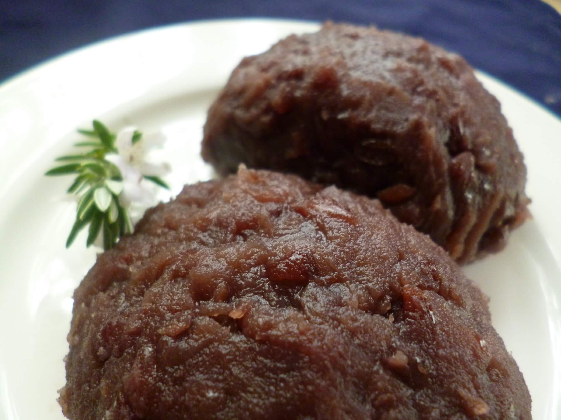 おはぎの作り方｜硬くならないコツは？圧力鍋と炊飯器で時短＆簡単 今これが知りたい！旬な情報のトリセツ