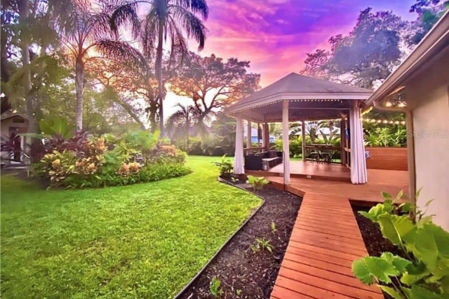 9 Florida Landscape Ideas for Your Backyard Trendey
