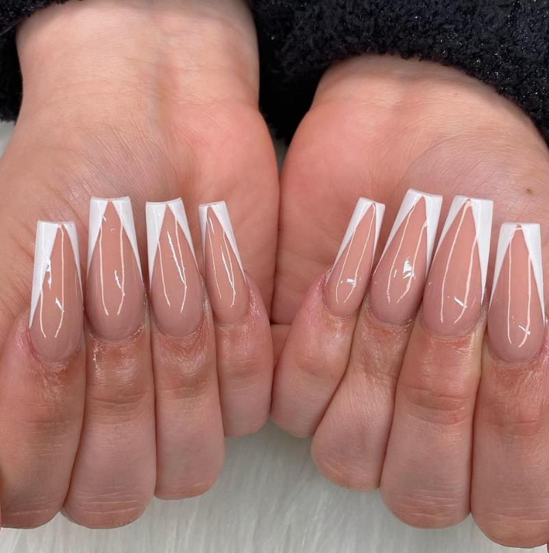 37 Awesome French Tip Long Nails to Bring fashion to Your Manicure
