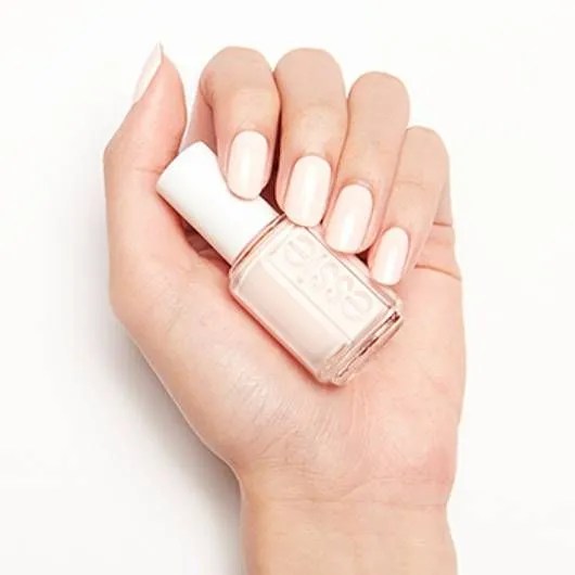 ESSIE 715 YOU’RE A CATCH Trends Beauty Shop