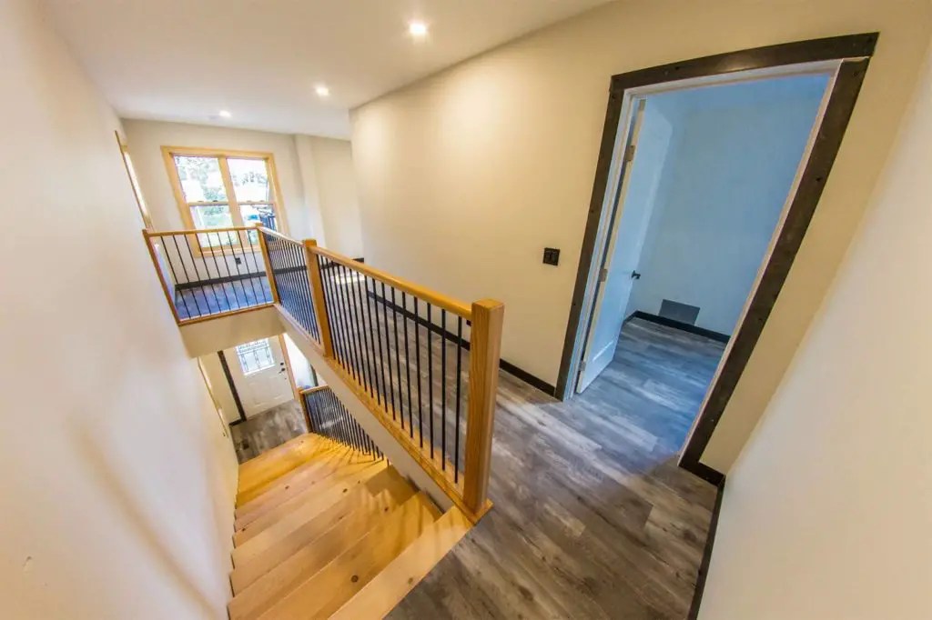 Unique and Stylish Container House in Exshaw, Bow Valley Trendy Tiny