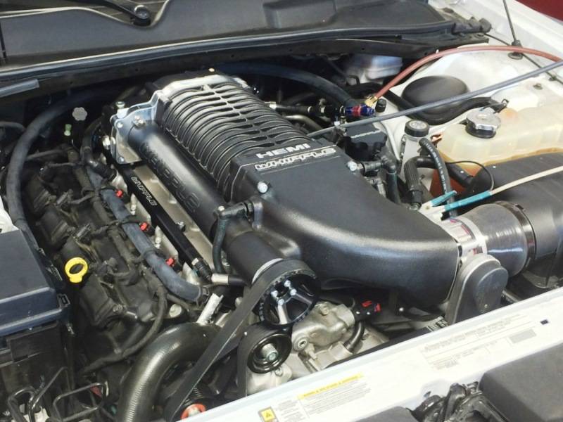 Whipple Dodge Magnum SRT8 HEMI 6.1L 20062008 Stage 2 Supercharger