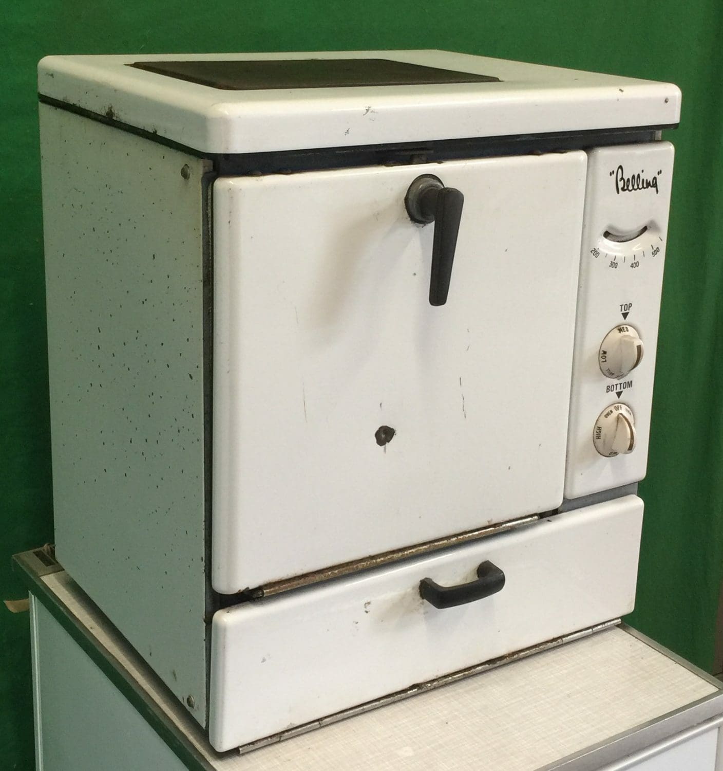 THB1878 cooker counter top Belling White enamel hot plate to top