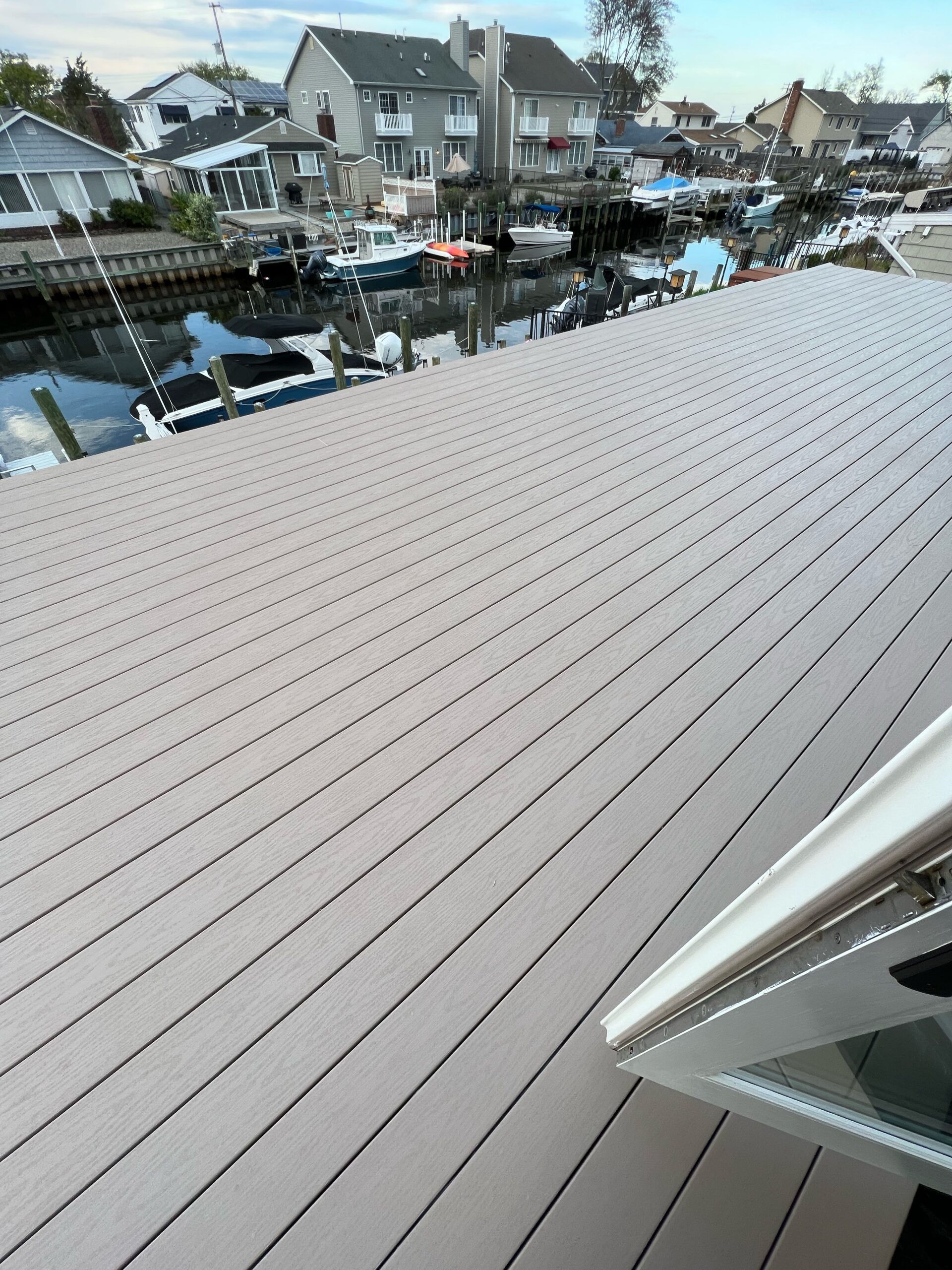 Does Composite Decking Expand and Contract? Trex Seal