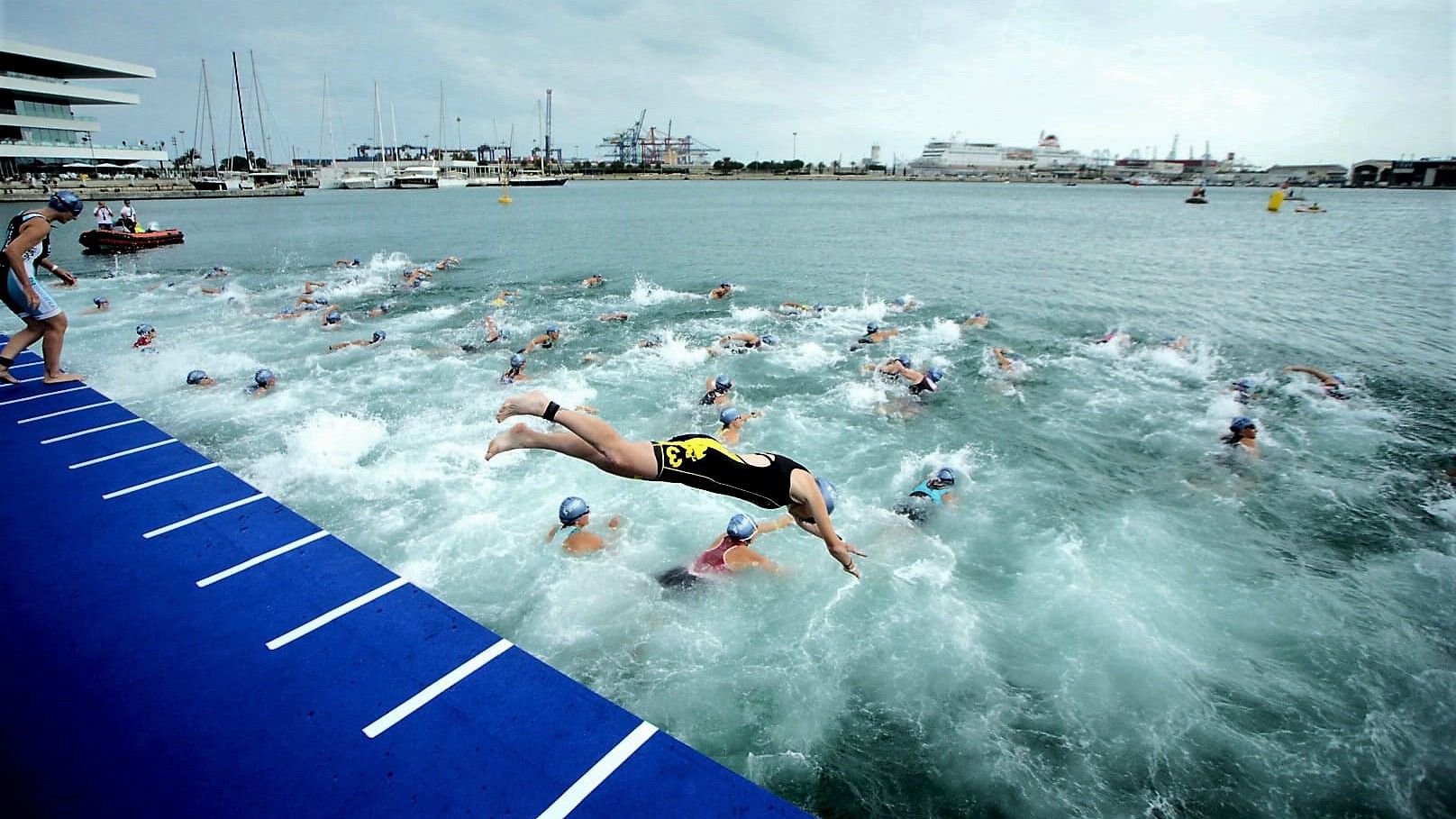 Las pruebas Open del València Triatlón inauguran el Campeonato de