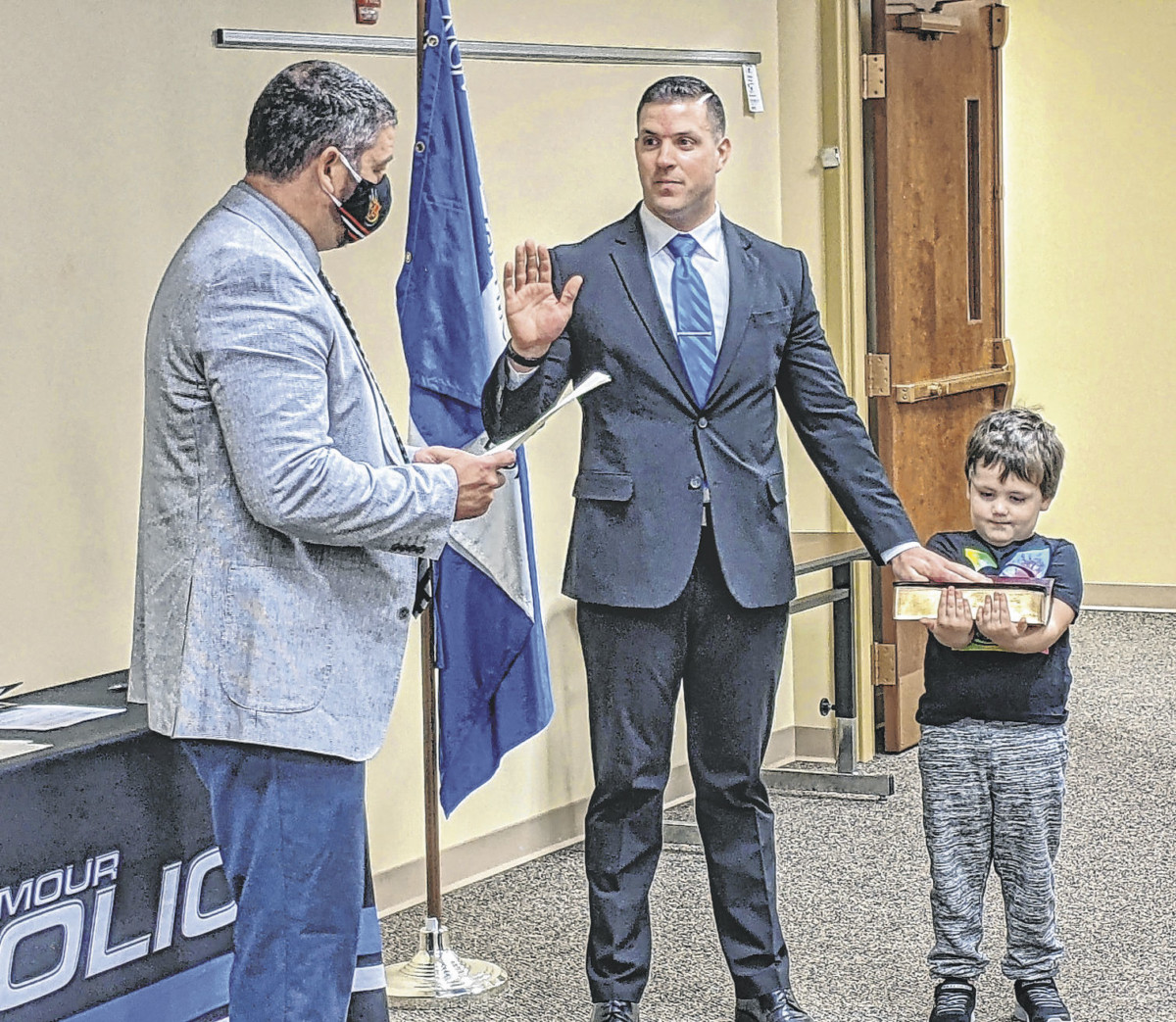 SPD hires four new officers, including two Seymour graduates Seymour