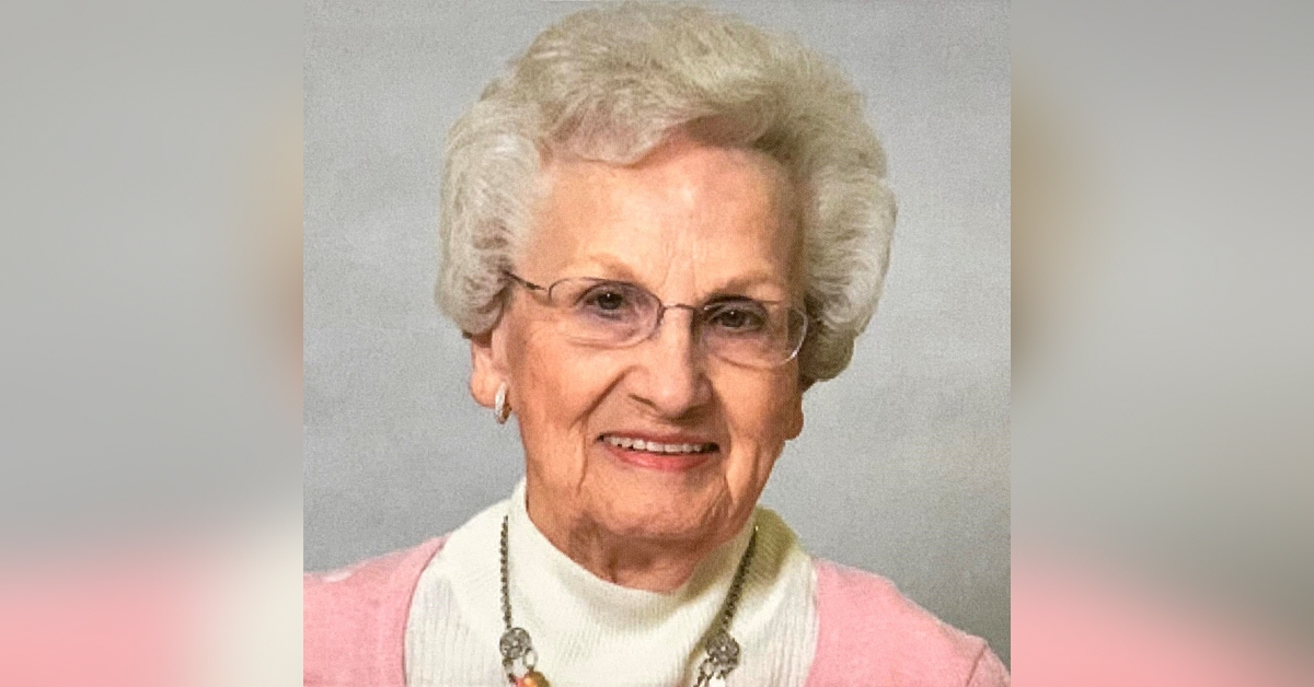 Lucille B. Smith Obituary Visitation & Funeral Information