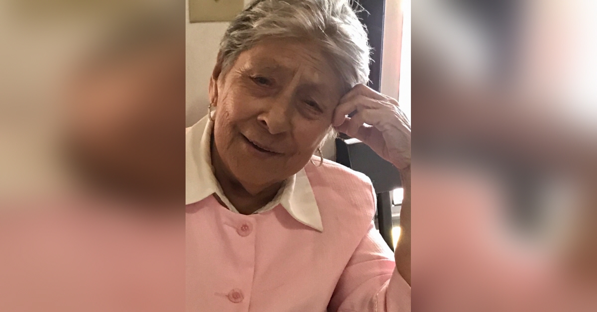 Maria L Guerrero de Alvarez Obituary Visitation