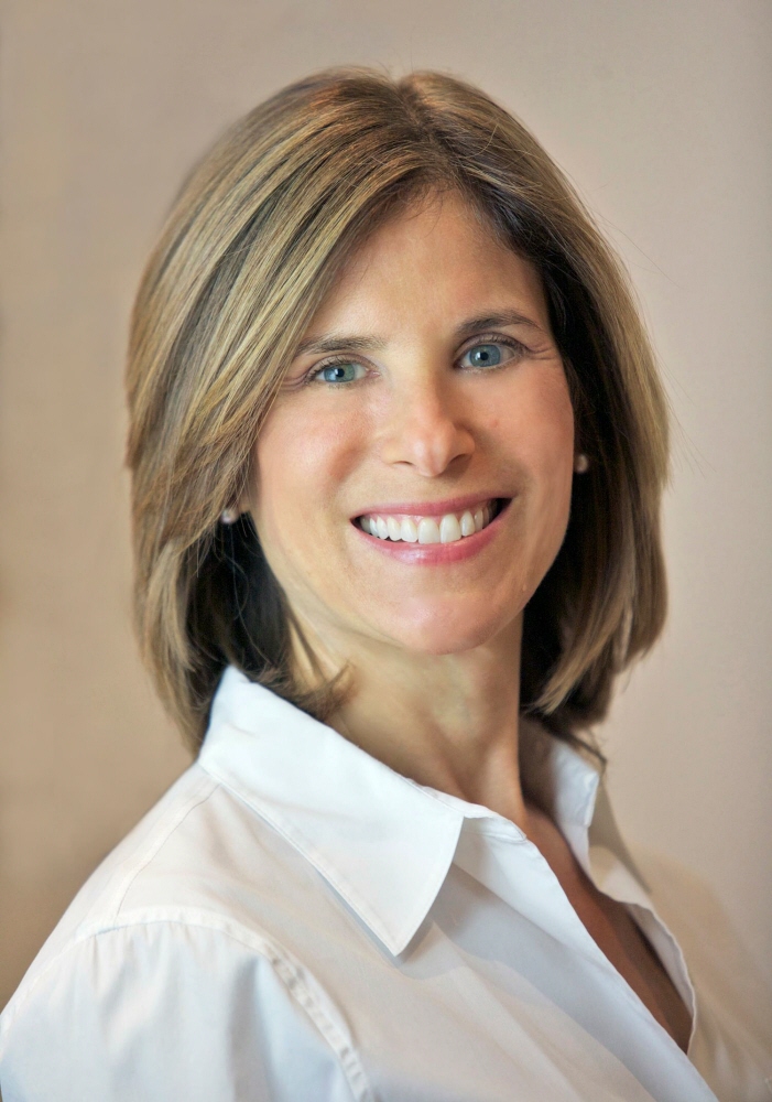 Dr. Melanie Carol Grossman 2021 Robert Schoem's Menorah Chapel, Inc.