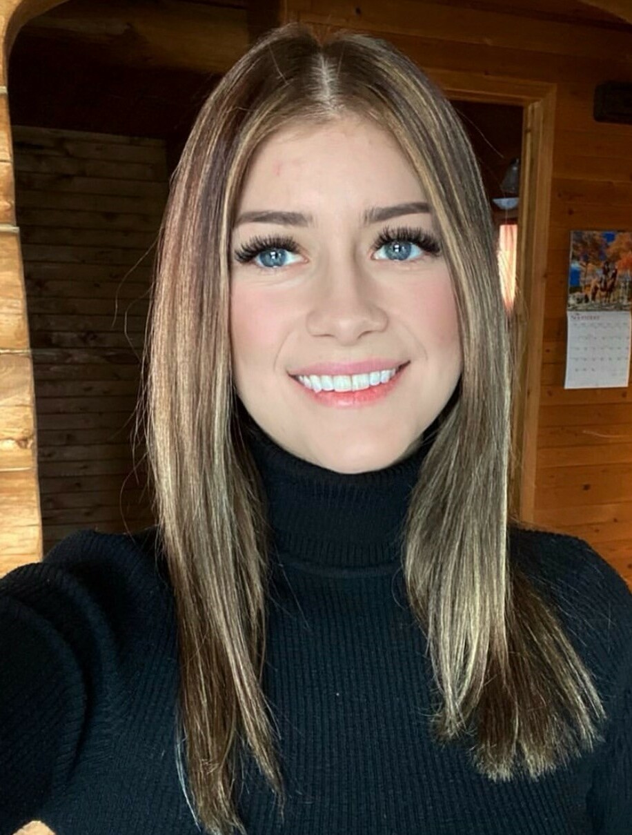 Demee Bassett 2023 Reynars Funeral Home & Crematorium