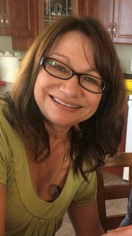 Sandra Umbach 2019 Reynars Funeral Home & Crematorium