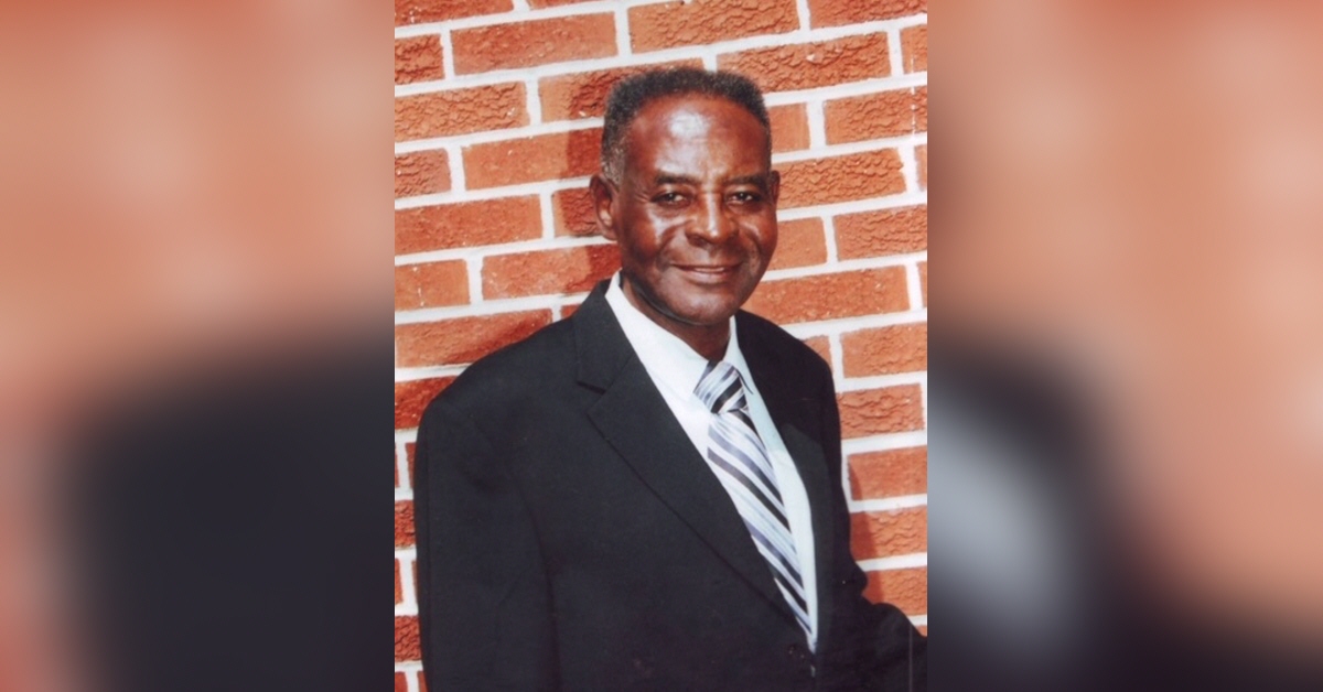Carlton Woodrow Edwards Obituary Visitation & Funeral Information