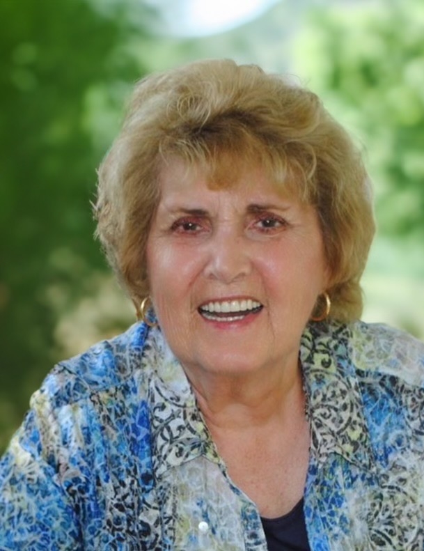 Naomi Seeley 2024 ApplebeeMcPhillips Funeral Home