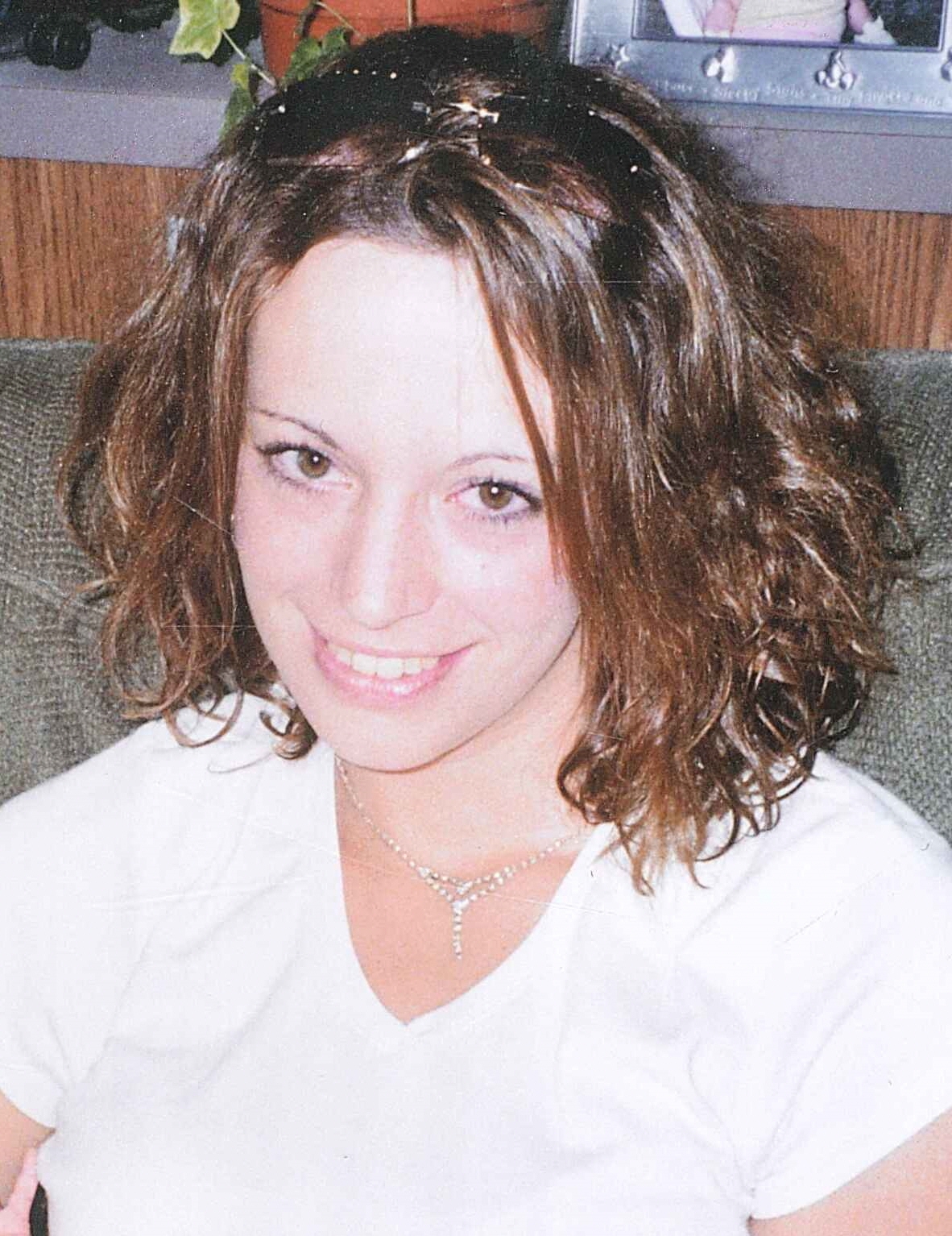 Amber Lynn Everett 2015 Pikeville Funeral Home