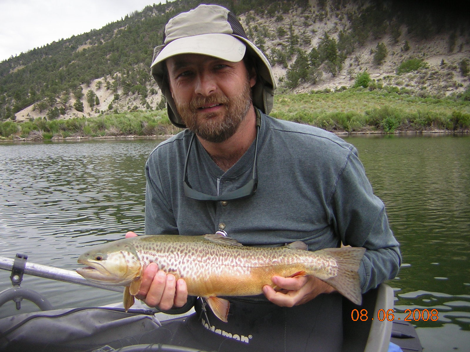 What Should I Wear to Fly Fishing in Utah? Trickyfish