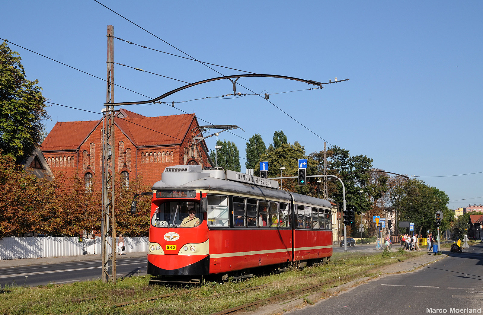 What Is Fishing Rod Wire Made Of? Trickyfish