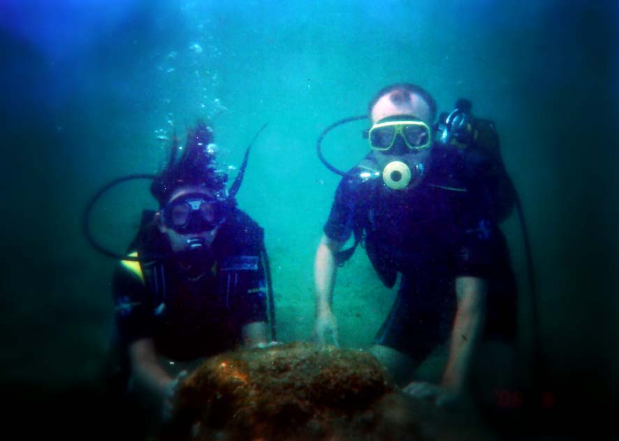 Can You Go Scuba Diving With Prosthetic Legs? Trickyfish