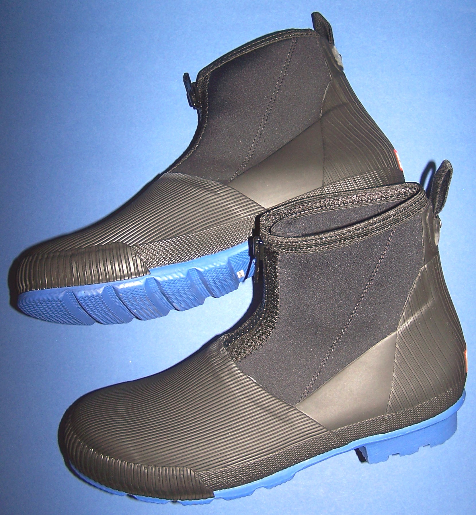 Do You Wear Shoes When Scuba Diving? Trickyfish
