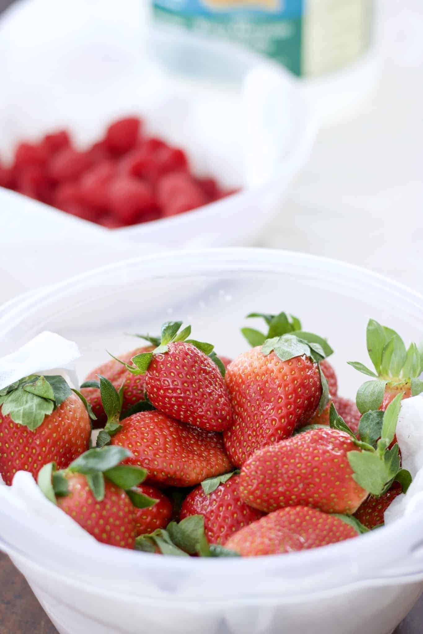 How to Keep Berries Fresh up to 21 Days with all my Best Berry Tips