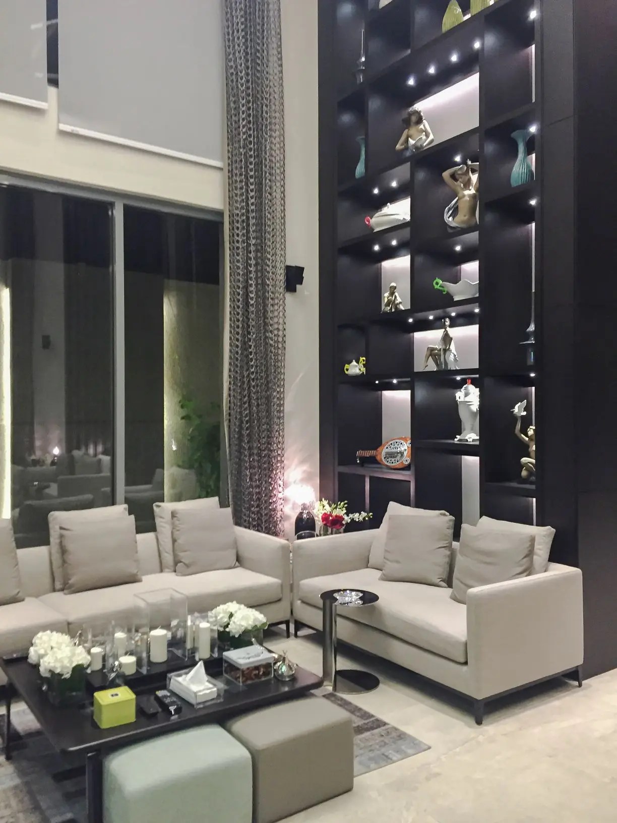 Grey Villa Trig Interior Design