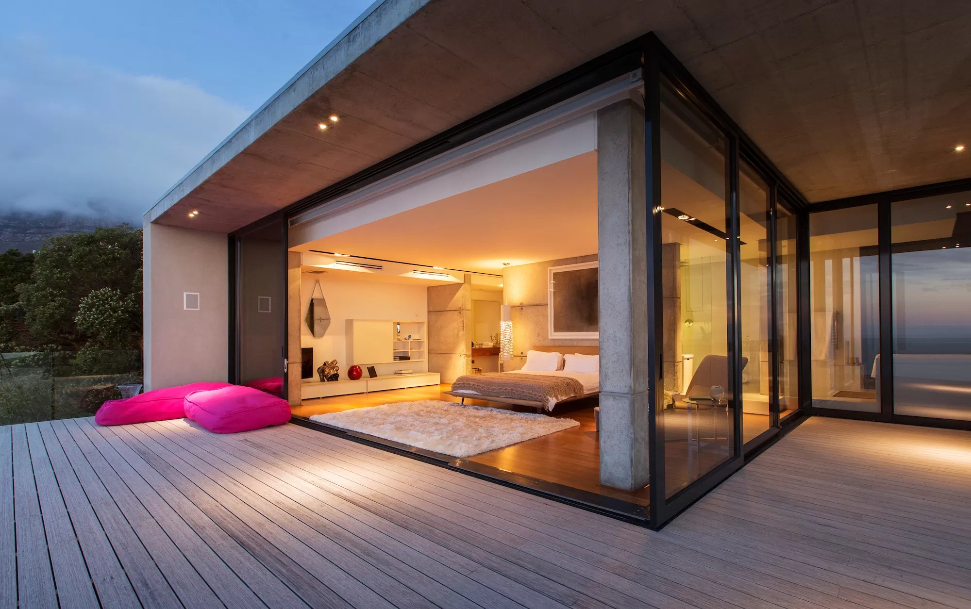 Pros and Cons Of Sliding Doors For Homes in El Paso Trim Team