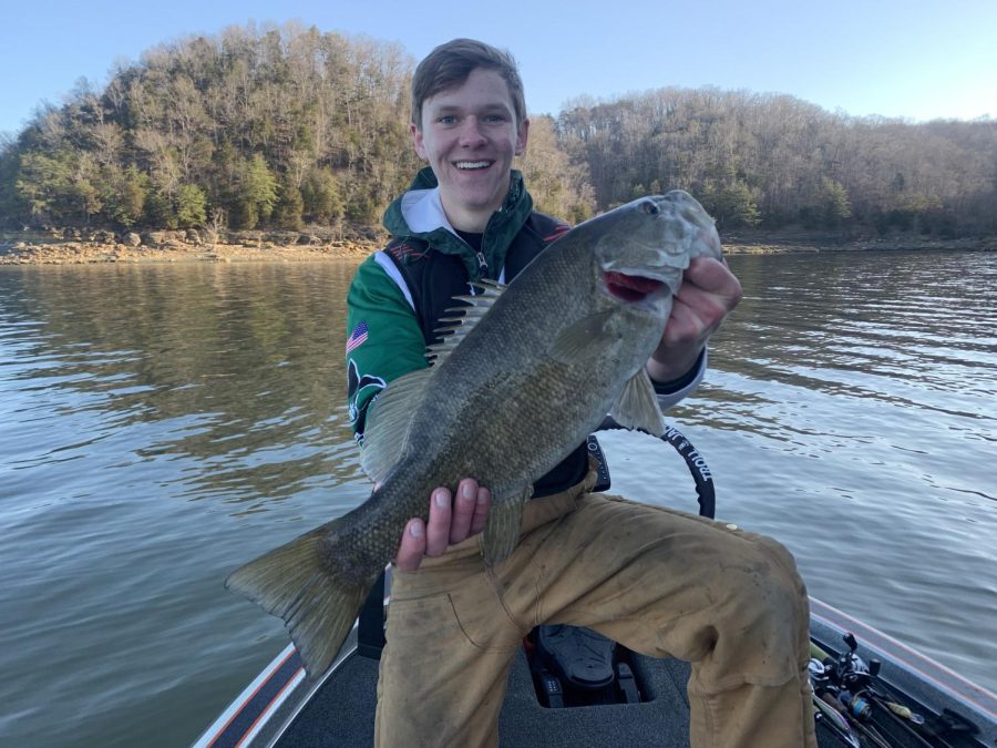 Bass Fishing Rocks Bring Home the Big Ones ECHO