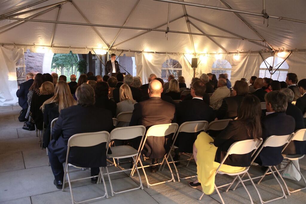 unspecified – Trinity Tripod