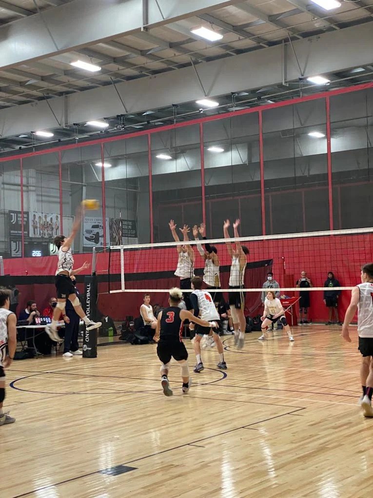 BASKETBALL COURTS Trio Sportsplex