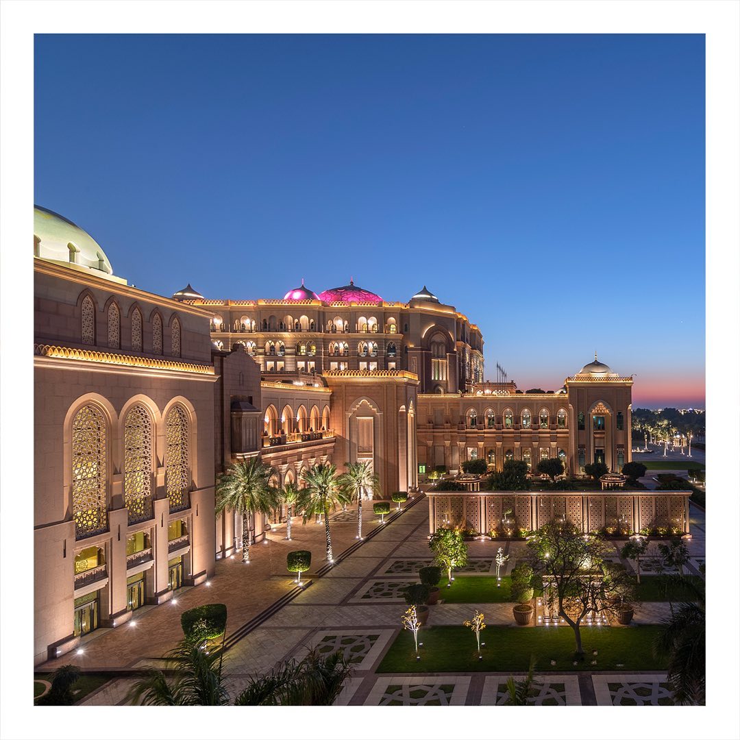 Emirates Palace Abu Dhabi TripHock