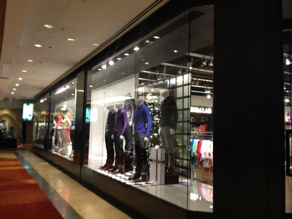 Water Tower Place Chicago TripHock