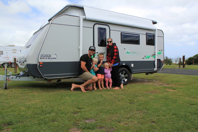 “JINDABYNE FAMILY POP TOP REVIEW” from TIAV Trip In A Van