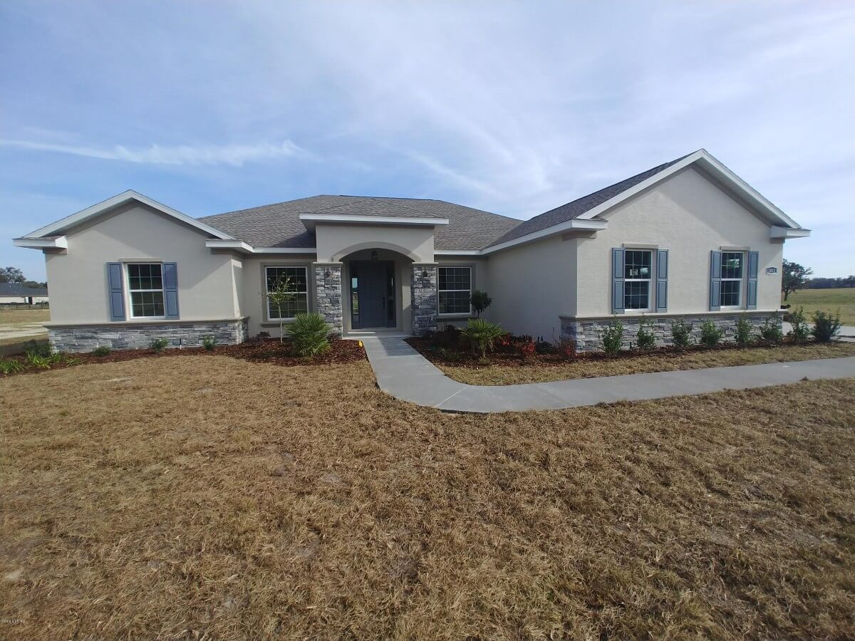 The Kerry Irish Acres A72 Triple Crown Homes