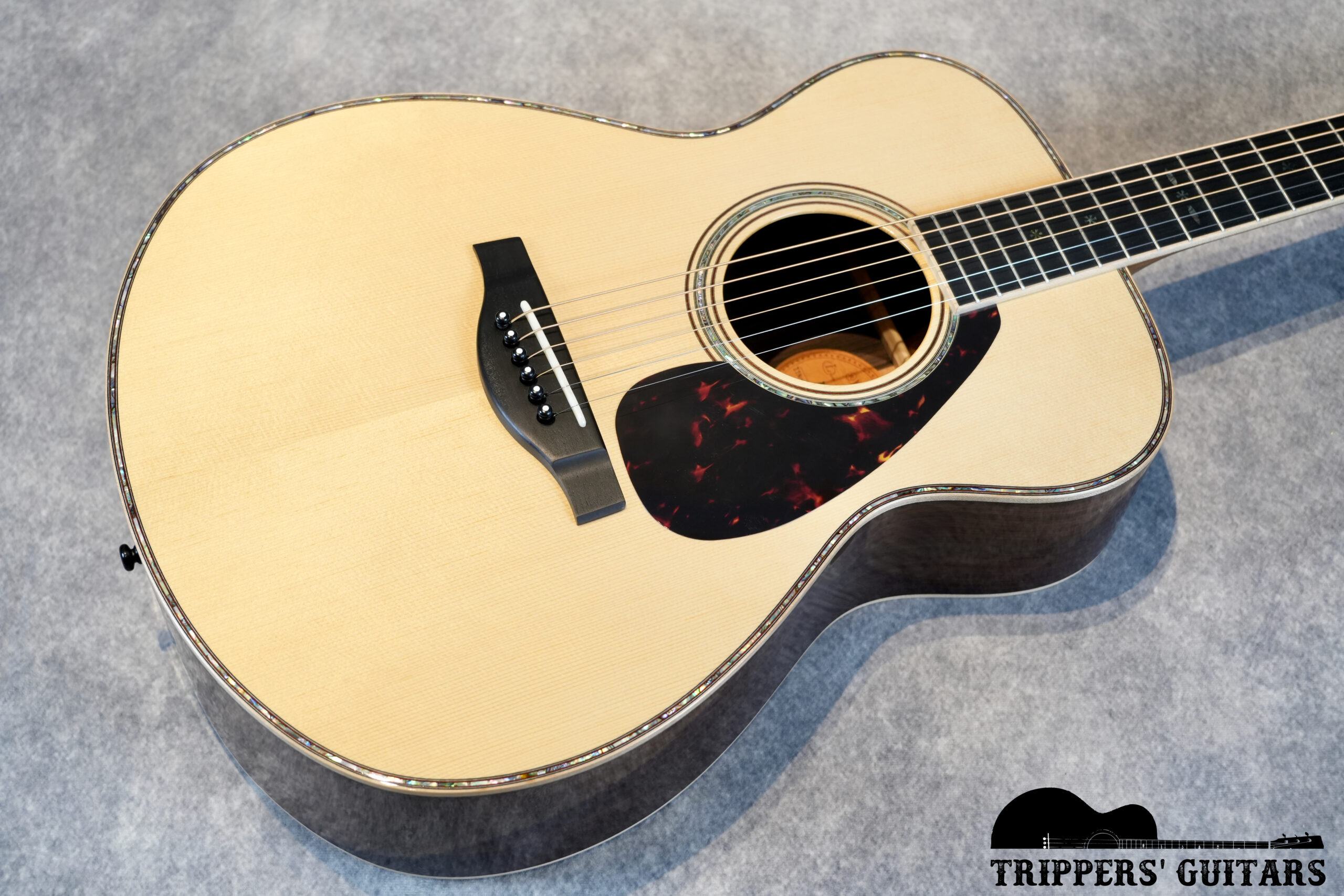YAMAHA LS56 (2020年代) - Trippers' Guitars