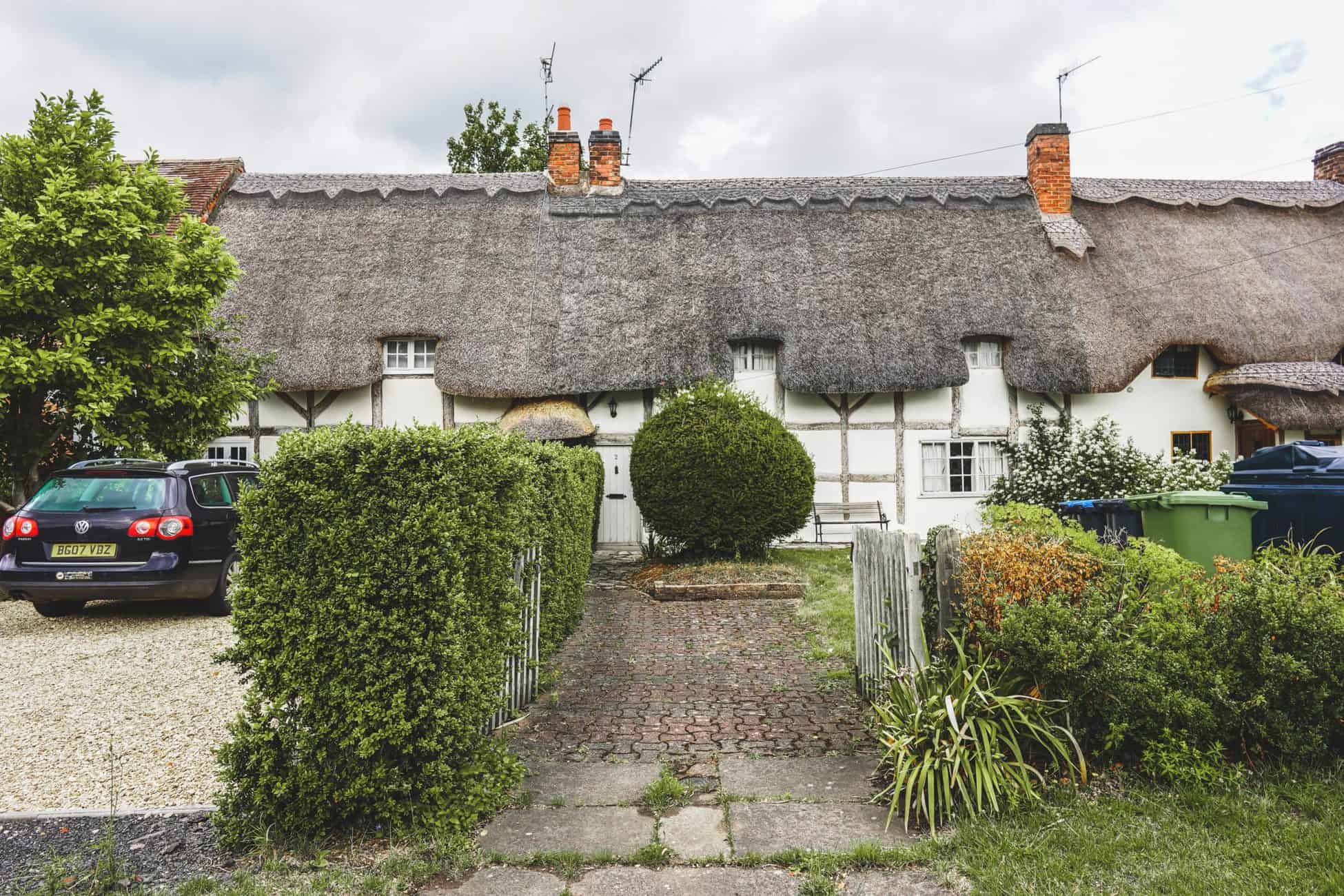 Welford on Avon the prettiest thatched village in England