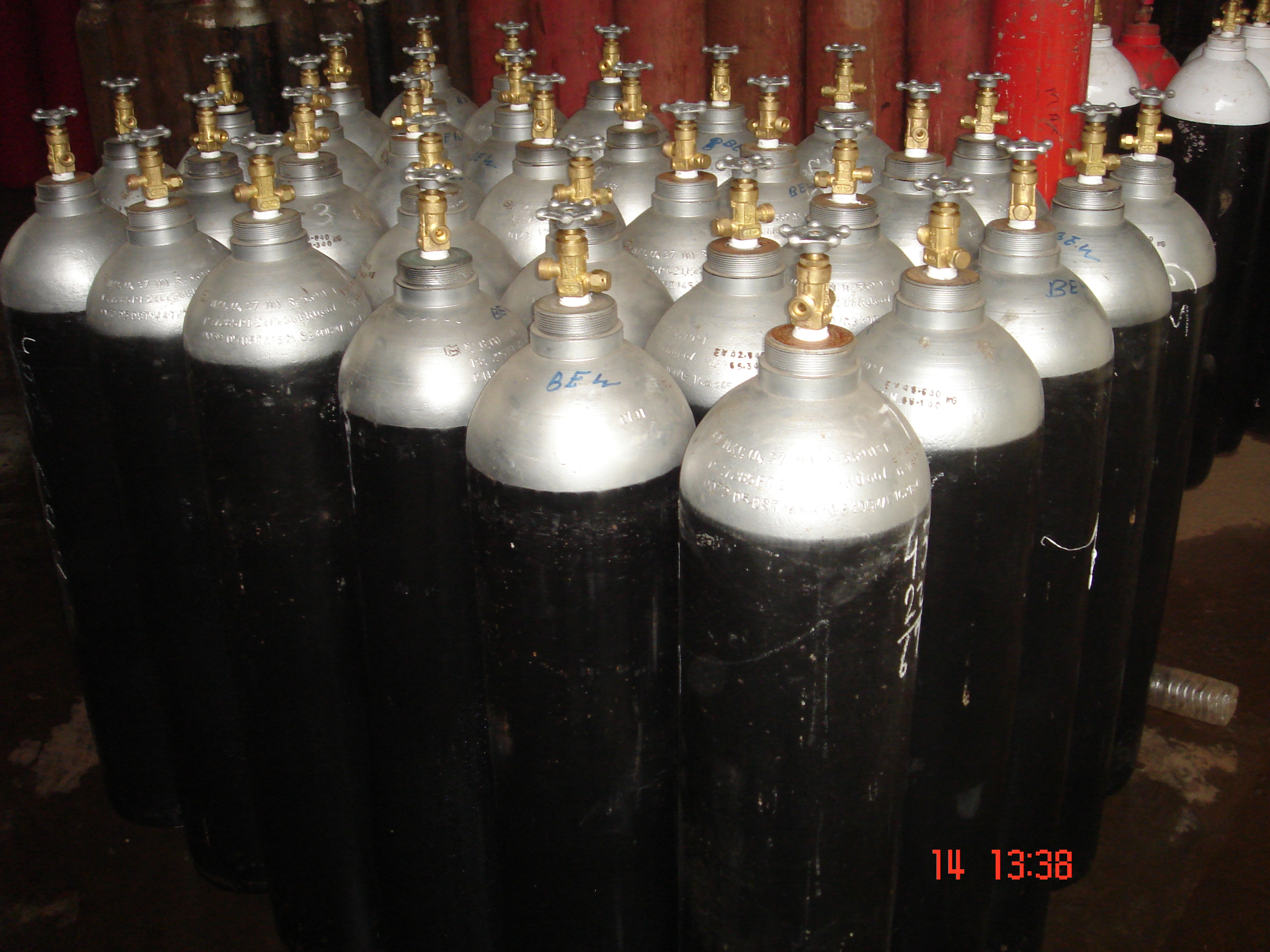 New Gas Cylinders, Valves & Regulators Tripti Gases Pvt. Limited.