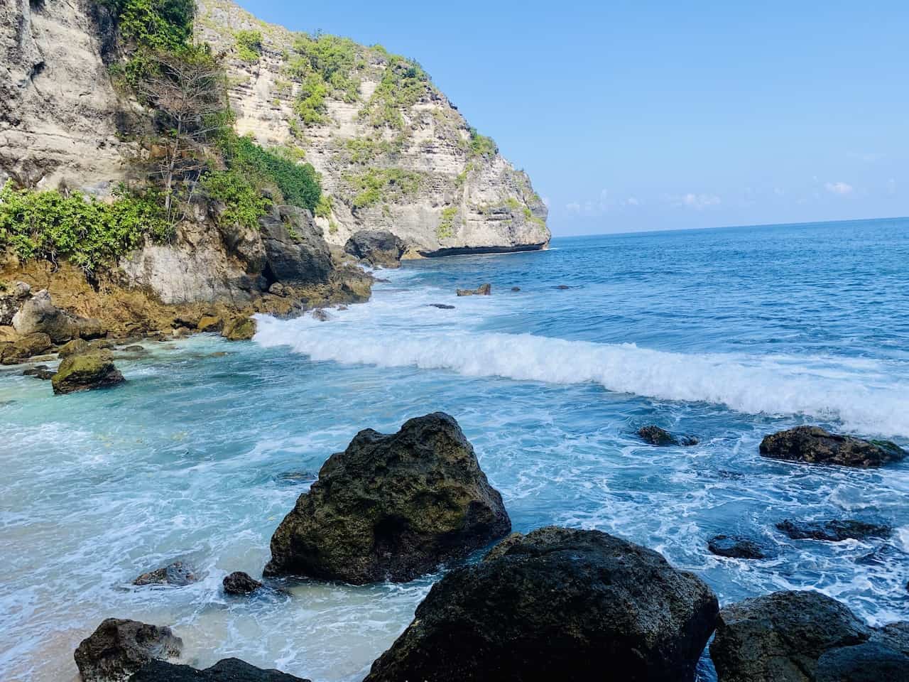 The BEAUTIFUL Tembeling Beach, Forest & Natural Pools of