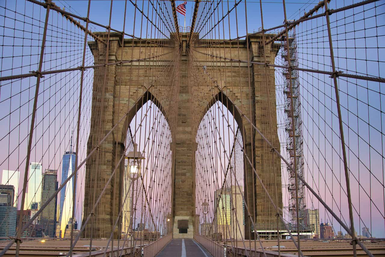 Walking the Brooklyn Bridge Local's Guide Avoid the Crowds & Tips